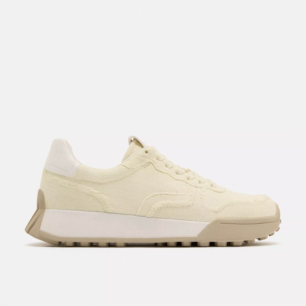 Zara Fabric Running Shoes
